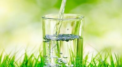 Regeln für die Einhaltung einer Trinkdiät zur Gewichtsreduktion