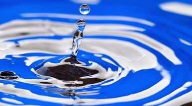 die Essenz einer Trinkdiät zur Gewichtsreduktion